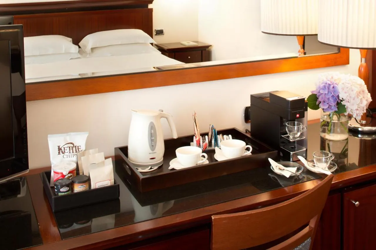 Starhotels Excelsior Μπολόνια 4*,  Ιταλία